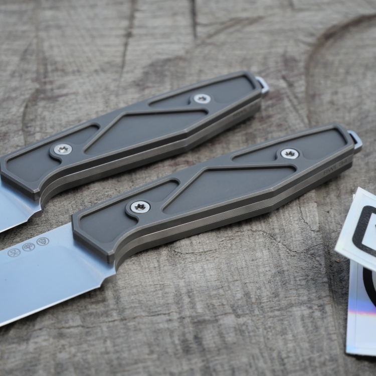 Preview: TITAN - triangle dark wash - Griffschalen für das AK1 - Titan Grade 5 (Ti 6AI 4V)