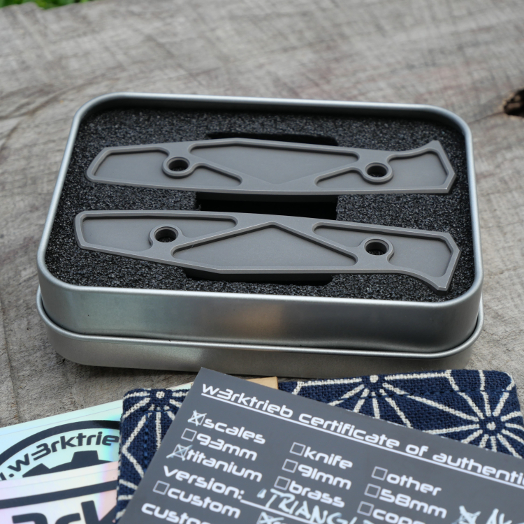 TITAN - triangle dark wash - Griffschalen für das AK1 - Titan Grade 5 (Ti 6AI 4V)