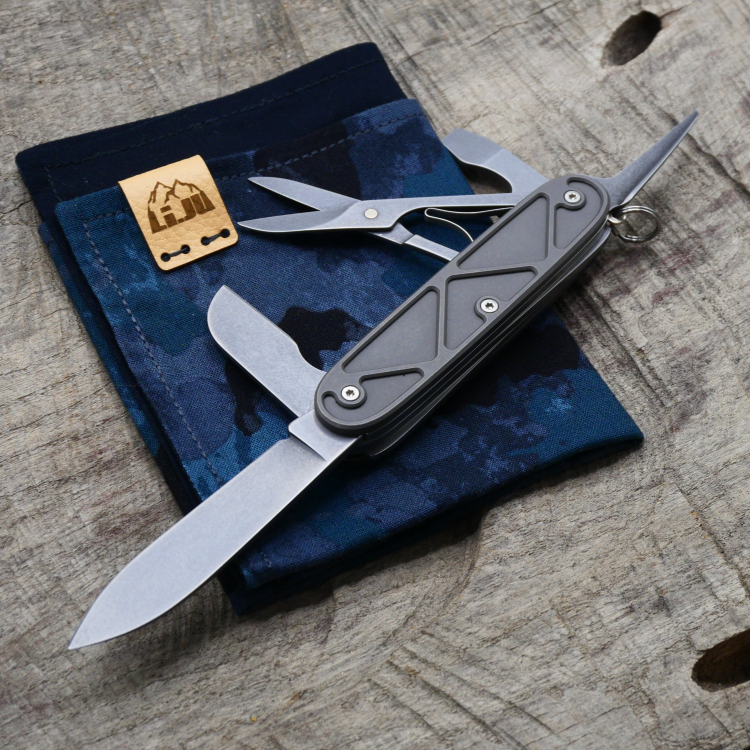 Preview: TITAN - TRIANGLE - dark wash - ELECTRICIAN-X - acidstonewash - Titan Grade 5  (Ti 6AI 4V)  - 93mm