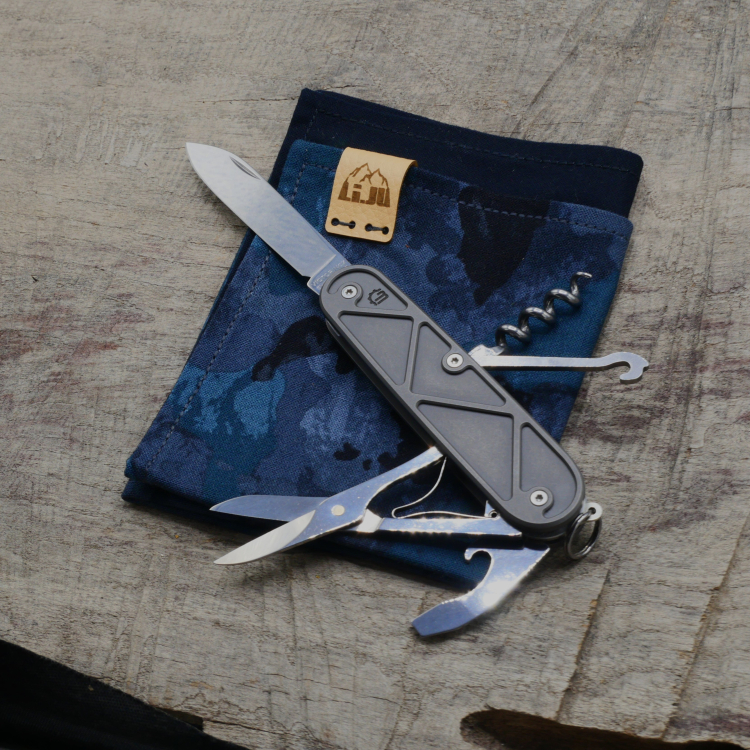 Preview: TITAN - TRIANGLE - dark wash - COMPACT - Titan Grade 5  (Ti 6AI 4V)  - 91mm