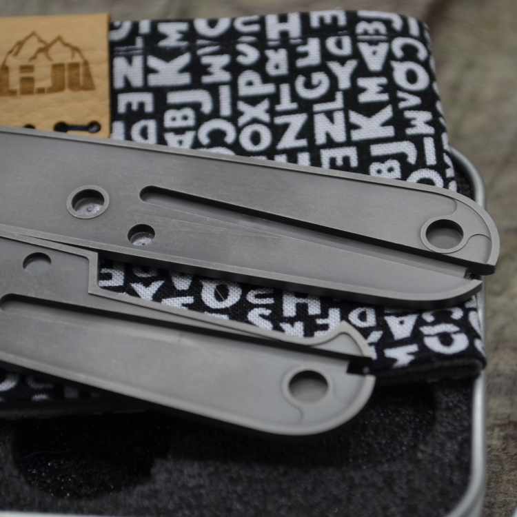 TITAN - MAYBE LONDON dark wash - ti - Griffschalen oder montiertes Taschenmesser - Titan Grade 5  (Ti 6AI 4V) - 91mm