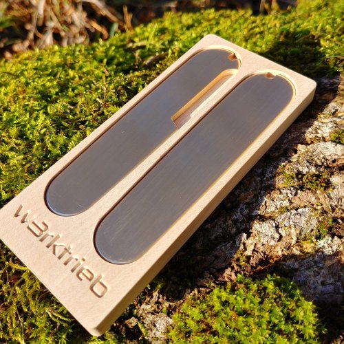 BRASS - smooth - handle scales or mounted pocket knife