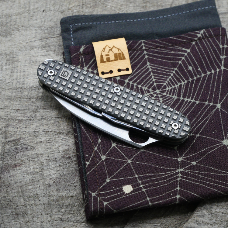 ONE HAND PROTOTYPE - HARDFRAGGED - dark wash - fertig montiertes Taschenmesser - Titan Grade 5  (Ti 6AI 4V)  - 93mm