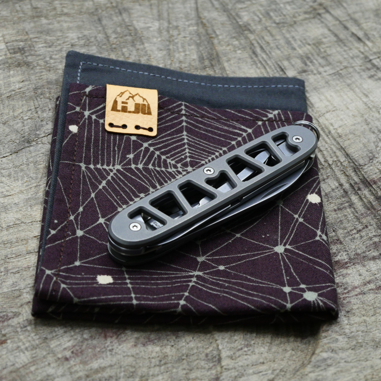 Preview: TITAN - SKELETON - used wash - fertig montiertes Taschenmesser - Titan Grade 5 (Ti 6AI 4V) - 93mm