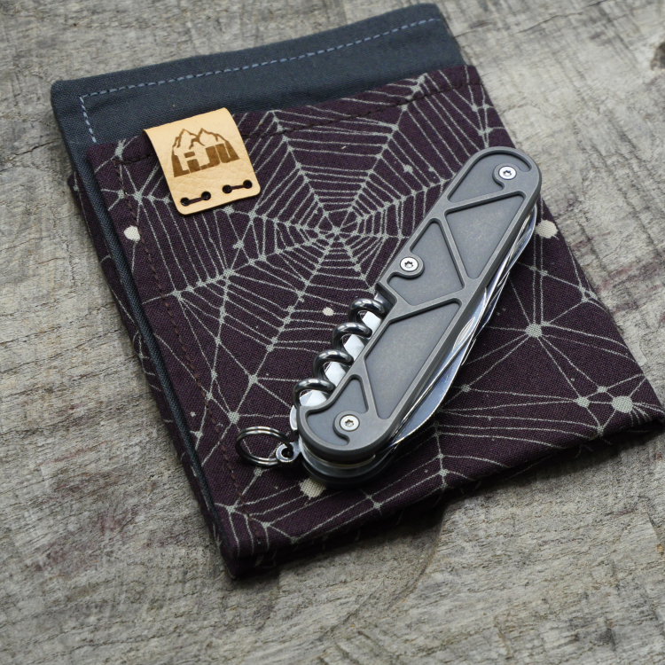 Preview: TITAN - TRIANGLE - dark wash - Griffschalen oder montiertes Taschenmesser - Titan Grade 5  (Ti 6AI 4V)  - 91mm