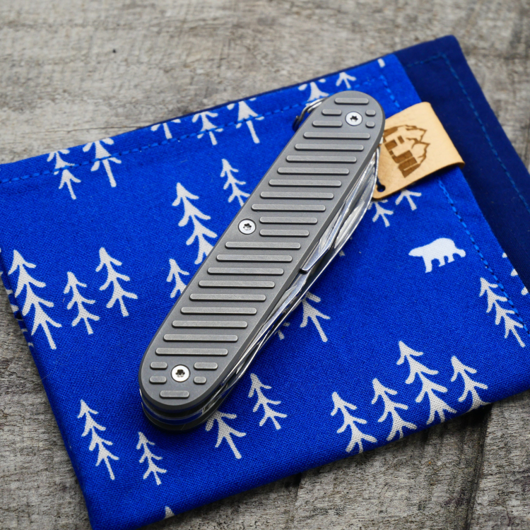 Preview: GRIP3- PROTOTYP - PIONEER-X - dark wash - fertig montiertes Taschenmesser - Titan Grade 5  (Ti 6AI 4V)  - 93mm