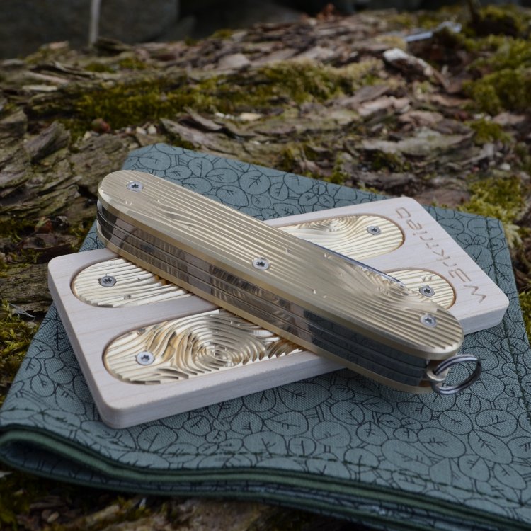 BRASS SCALES - wood - 93mm