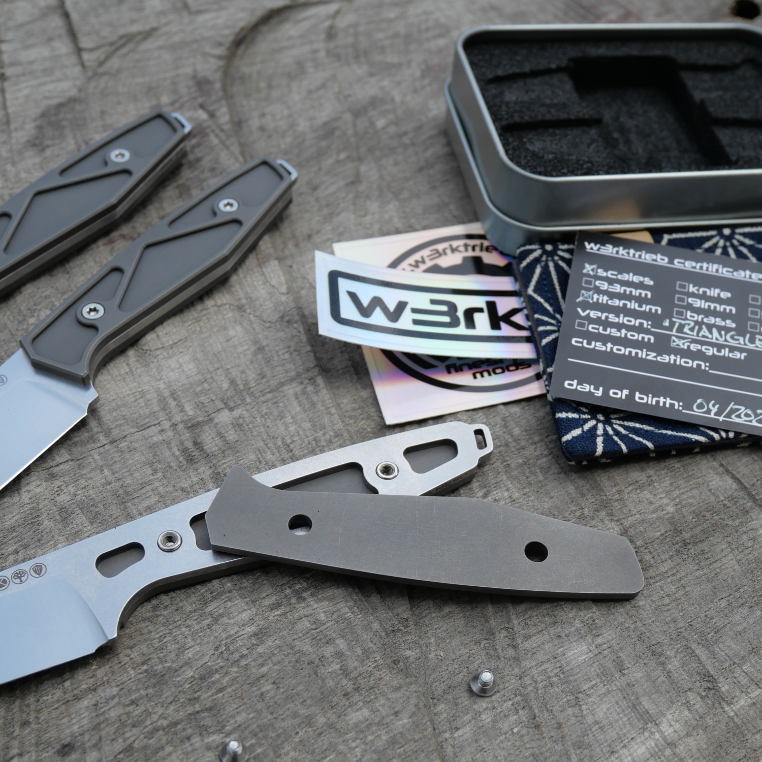 TITAN - triangle dark wash - Griffschalen für das AK1 - Titan Grade 5 (Ti 6AI 4V)