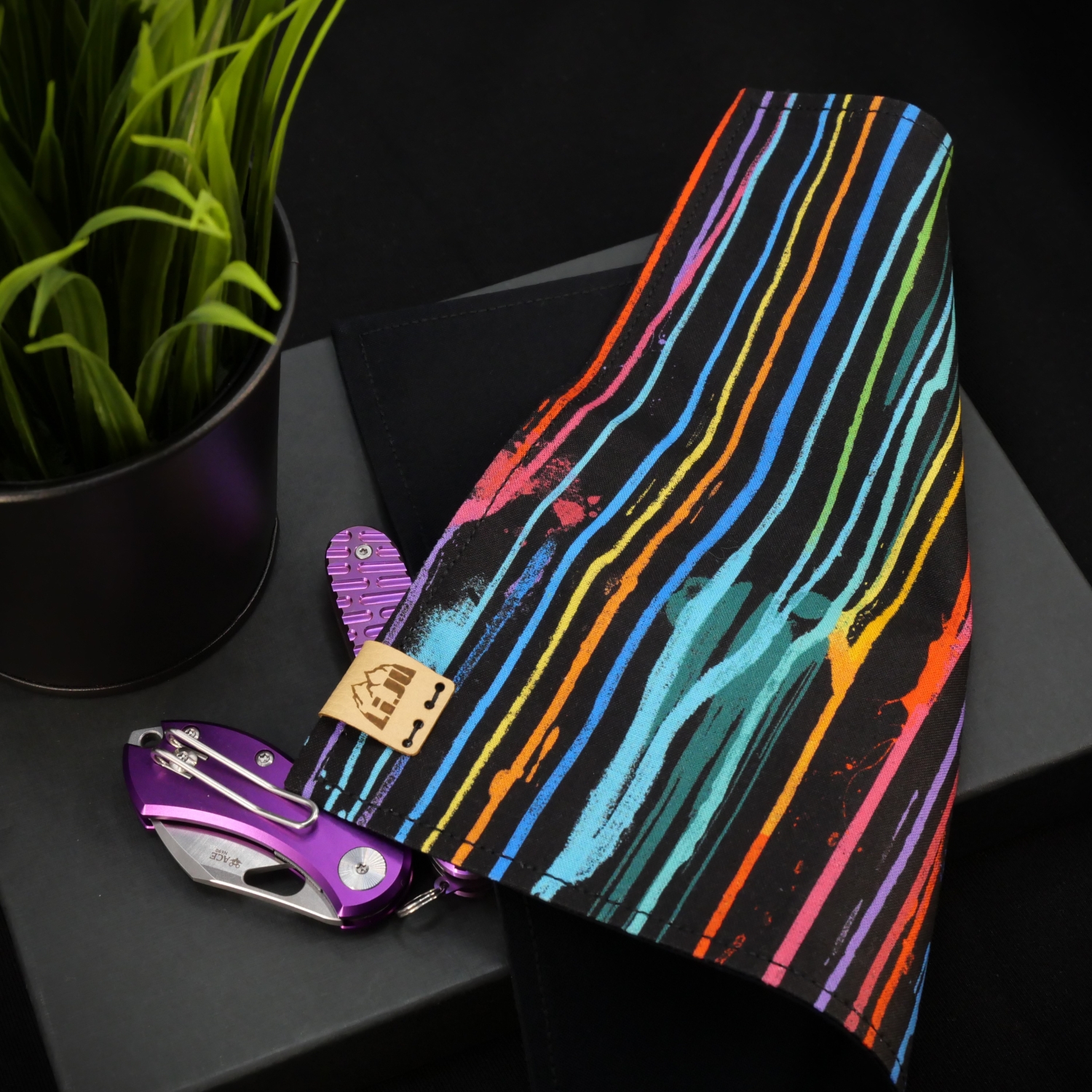 Li.JU Hank, COLORFUL STRIPES