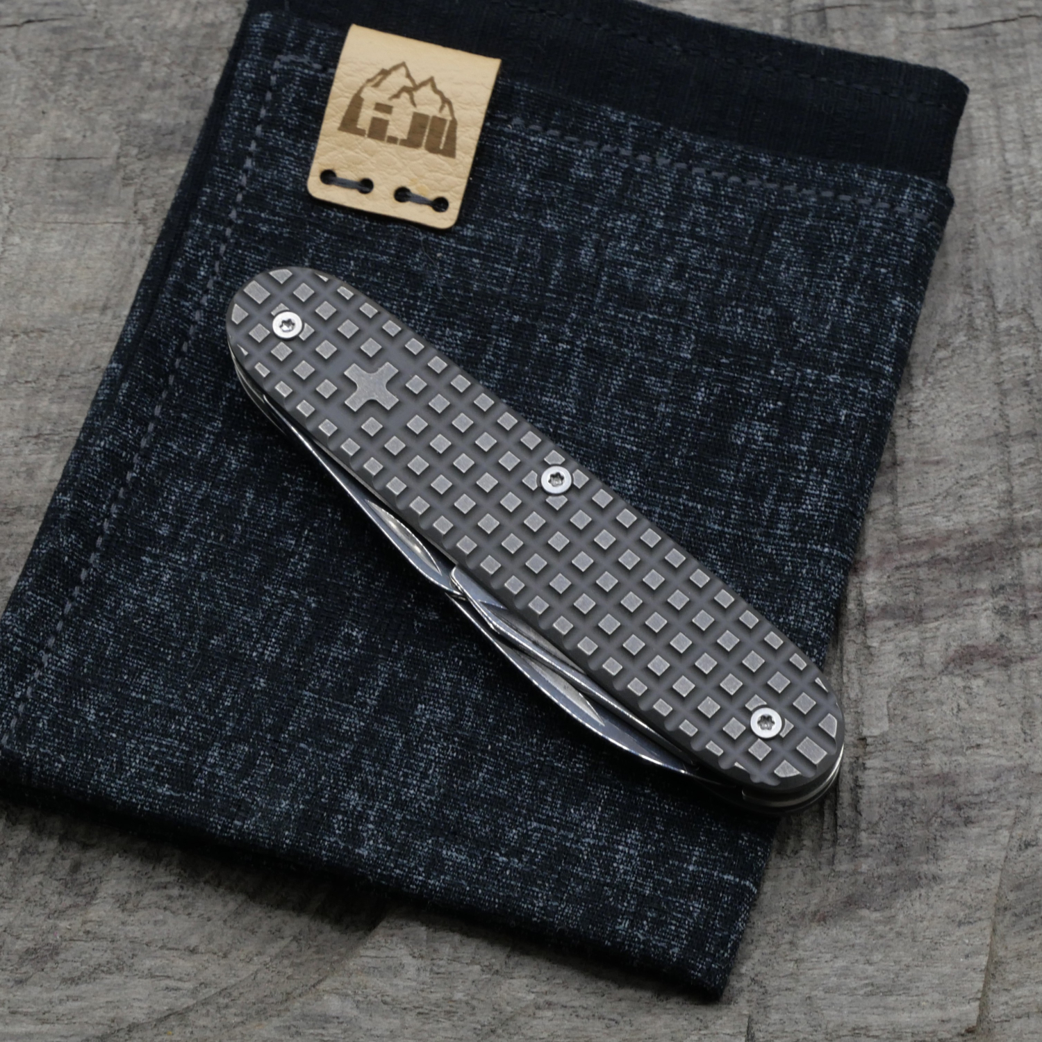 TITAN - HARDFRAGGED dark wash - ELECTRICIAN - Titan Grade 5  (Ti 6AI 4V)  - 93mm