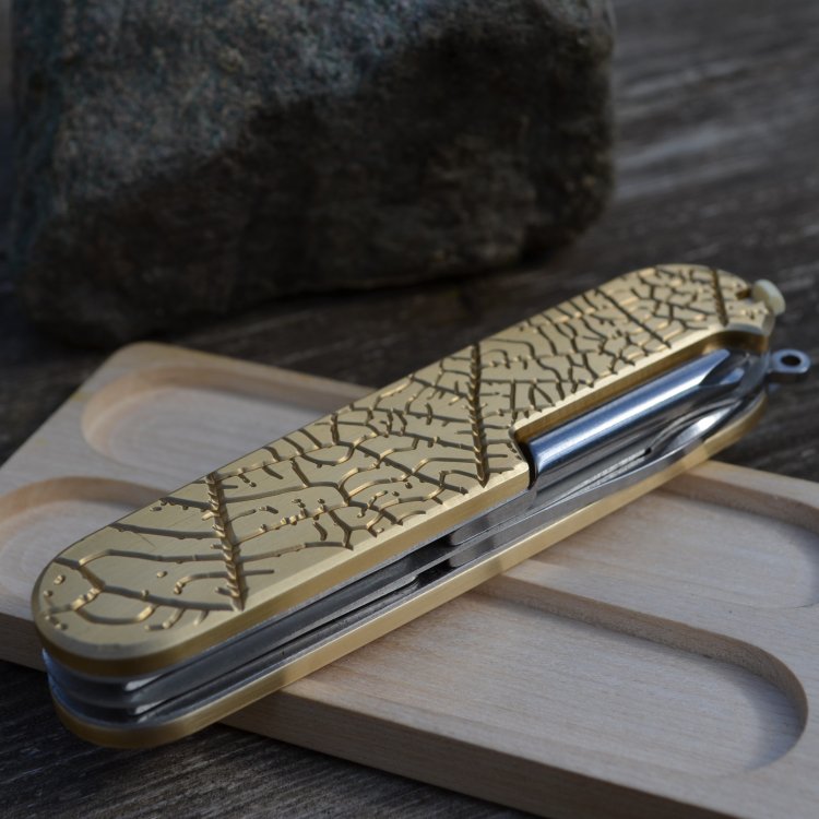 BRASS - leaf - scales or mounted pocket knife - 91mm