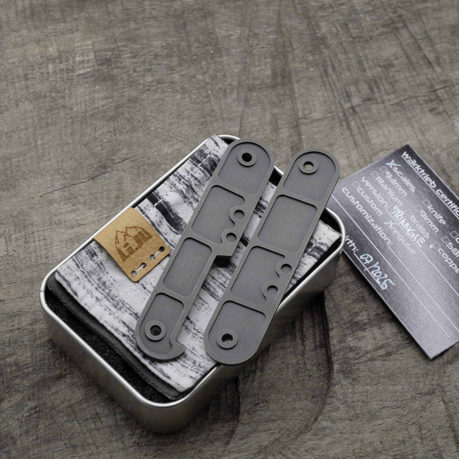 TITAN - triangle dark wash - Griffschalen für MKM Malga - Titan Grade 5 (Ti 6AI 4V)