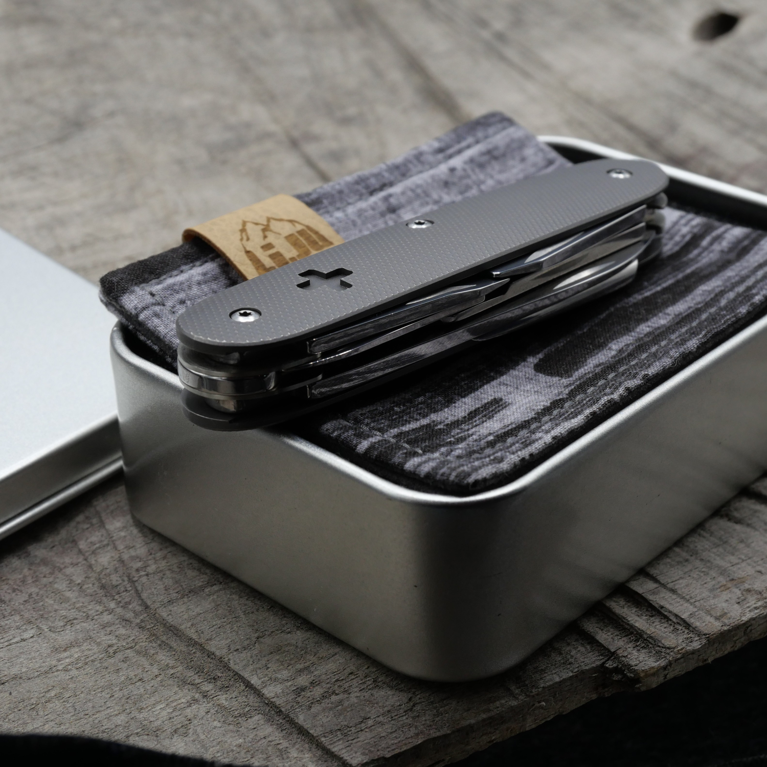 TITAN - contoured diamond zero-nine - dark wash - fertig montiertes Taschenmesser - Titan Grade 5  (Ti 6AI 4V)  - 93mm