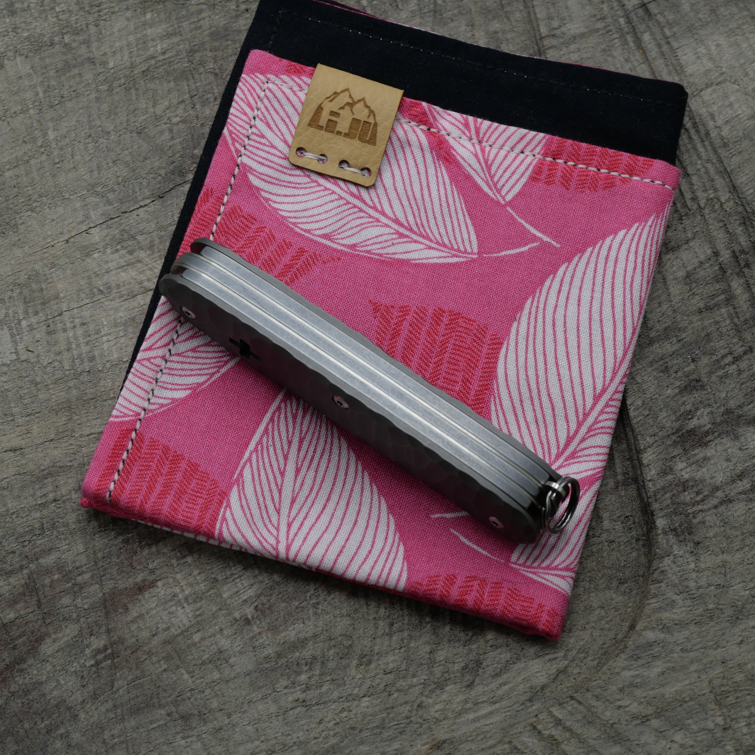 TITAN rockfinish handmade dark wash - Griffschalen oder montiertes Taschenmesser - Titan Grade 5  (Ti 6AI 4V)  - 93mm