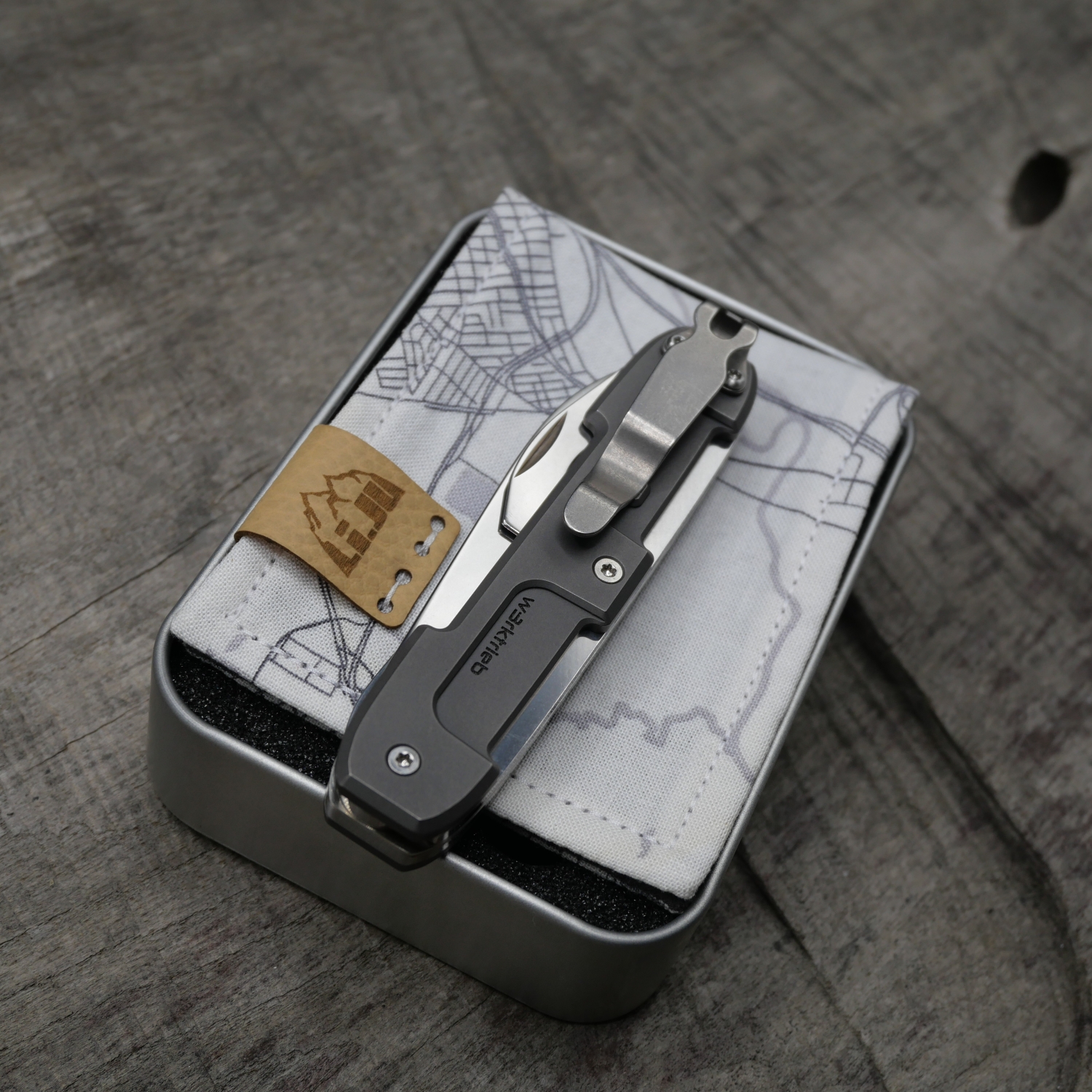 TITAN - asymmetric dark wash  mit Clip - fertig montiertes Taschenmesser - Titan Grade 5  (Ti 6AI 4V)  - 93mm