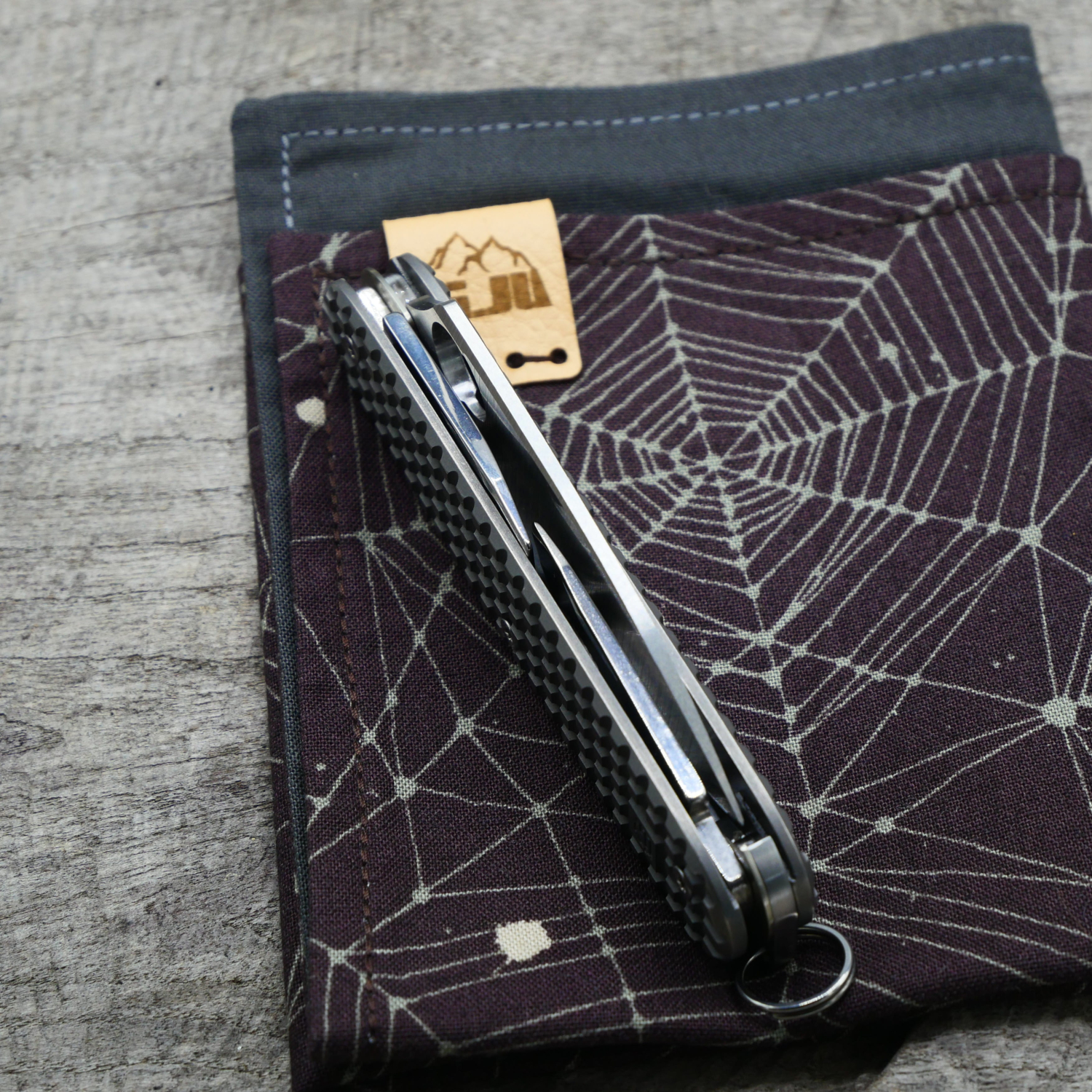 ONE HAND PROTOTYPE - HARDFRAGGED - dark wash - fertig montiertes Taschenmesser - Titan Grade 5  (Ti 6AI 4V)  - 93mm