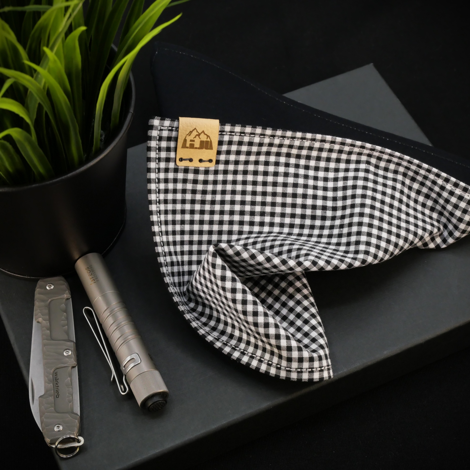 Li.JU Hank, LITTLE GINGHAM