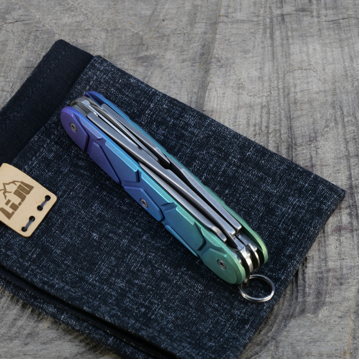 Li.JU MOD - TITAN - VORONOI - anodisiert, stonewashed - PIONEER X - Titan Grade 5  (Ti 6AI 4V)  - 93mm