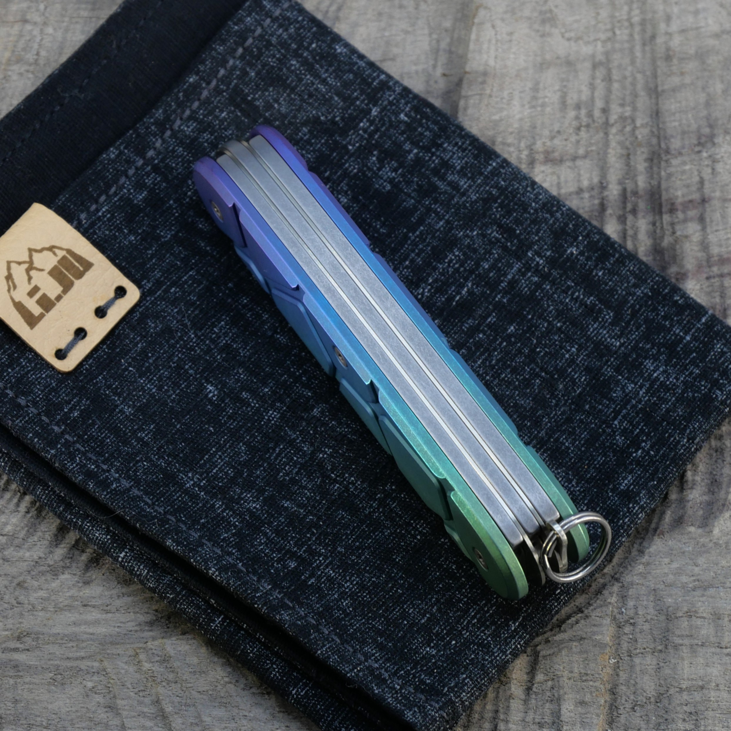 Li.JU MOD - TITAN - VORONOI - anodisiert, stonewashed - PIONEER X - Titan Grade 5  (Ti 6AI 4V)  - 93mm