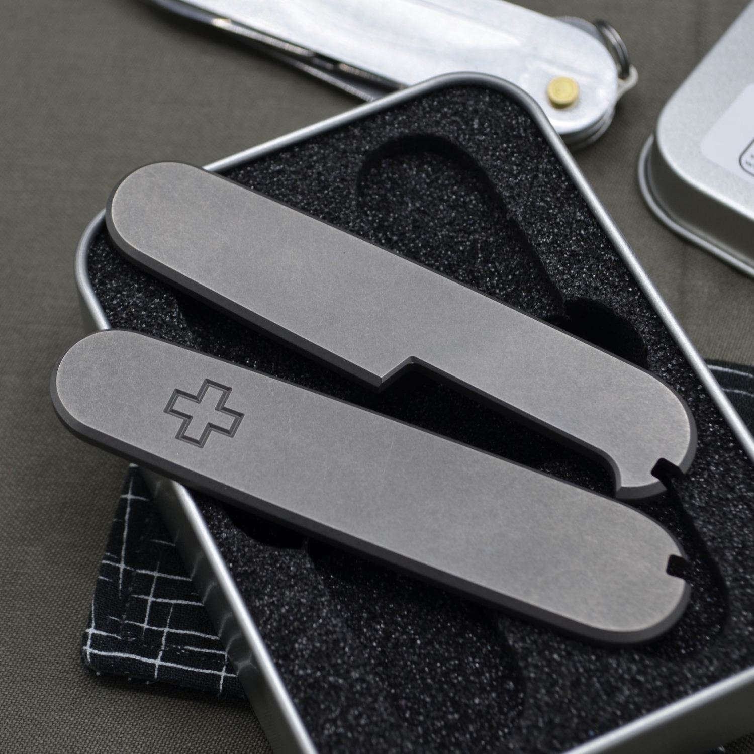 TITANIUM - oldcross - oc - scales or mounted pocket knife - Titan Grade 5  (Ti 6AI 4V) - 91mm
