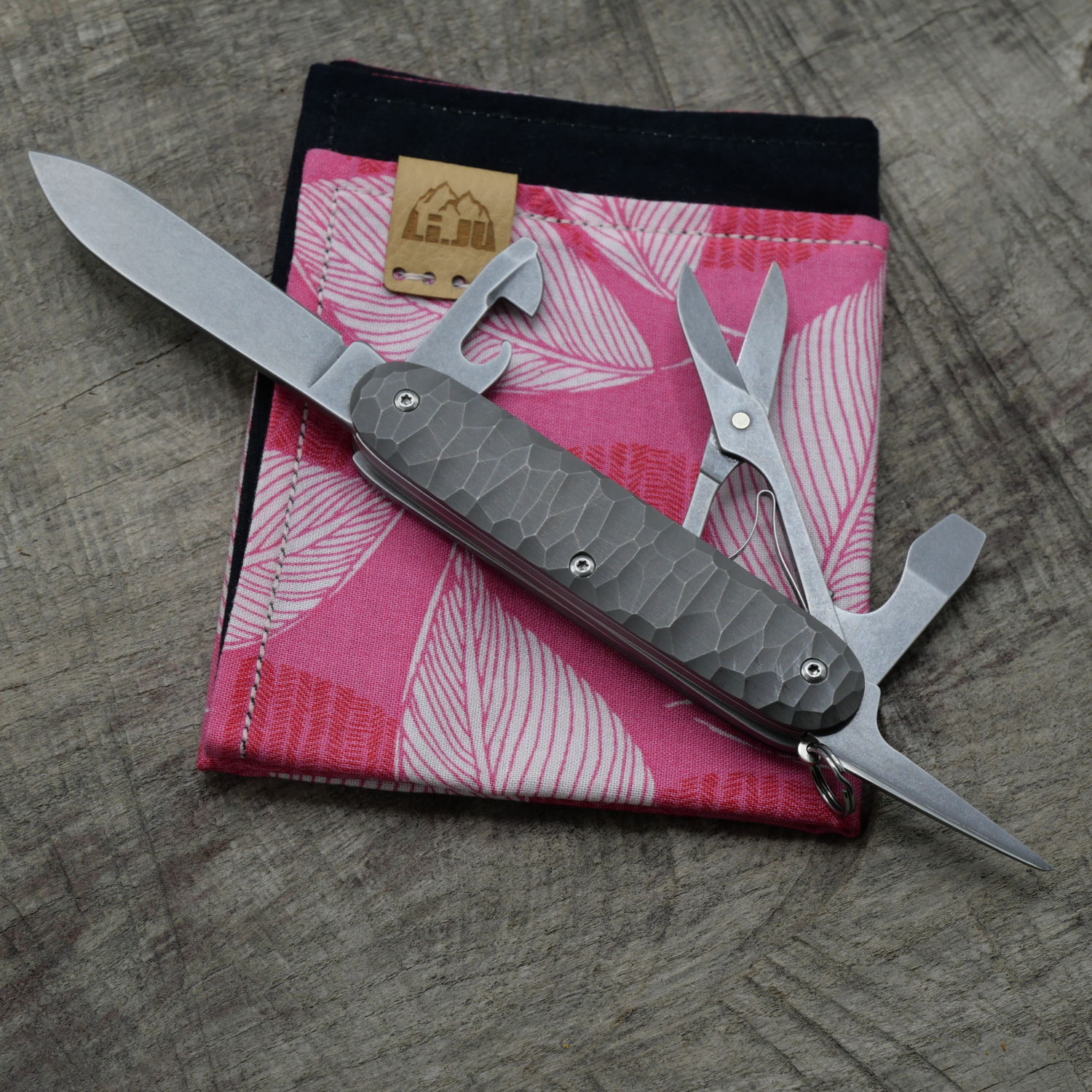 TITAN - rockfinish- handmade- dark wash - Griffschalen oder montiertes Taschenmesser - Titan Grade 5  (Ti 6AI 4V)  - 93mm