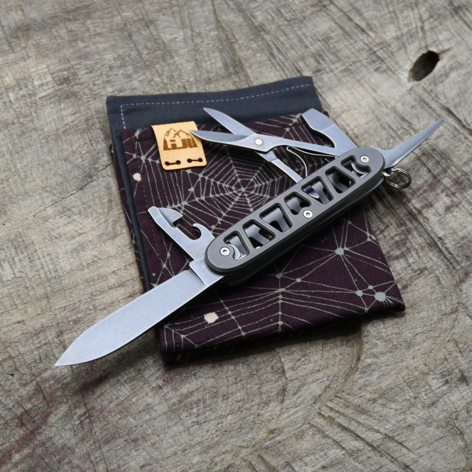 TITAN - SKELETON - montiertes Taschenmesser - Titan Grade 5  (Ti 6AI 4V)  - 93mm - Kopie