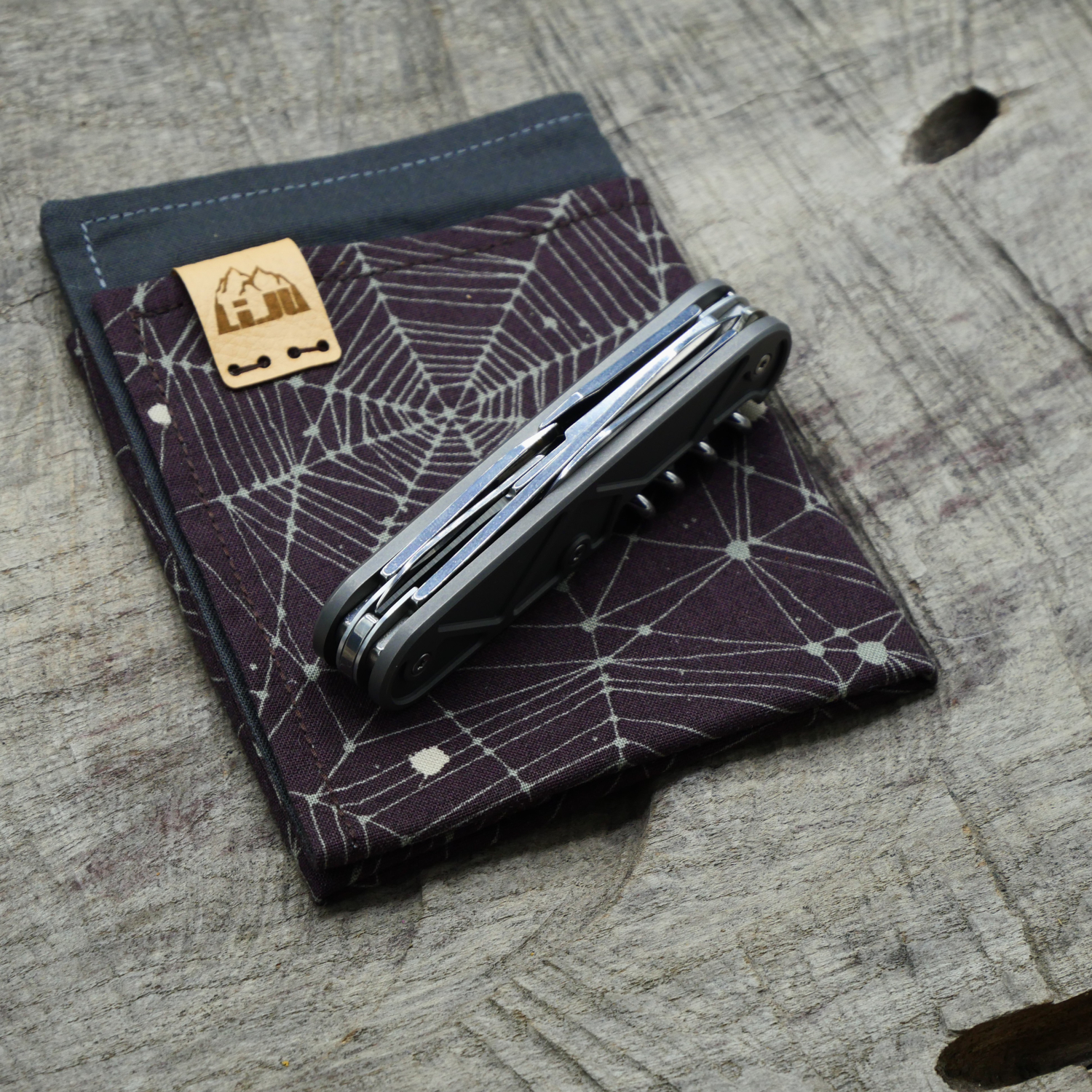 TITAN - TRIANGLE - dark wash - Griffschalen oder montiertes Taschenmesser - Titan Grade 5  (Ti 6AI 4V)  - 91mm