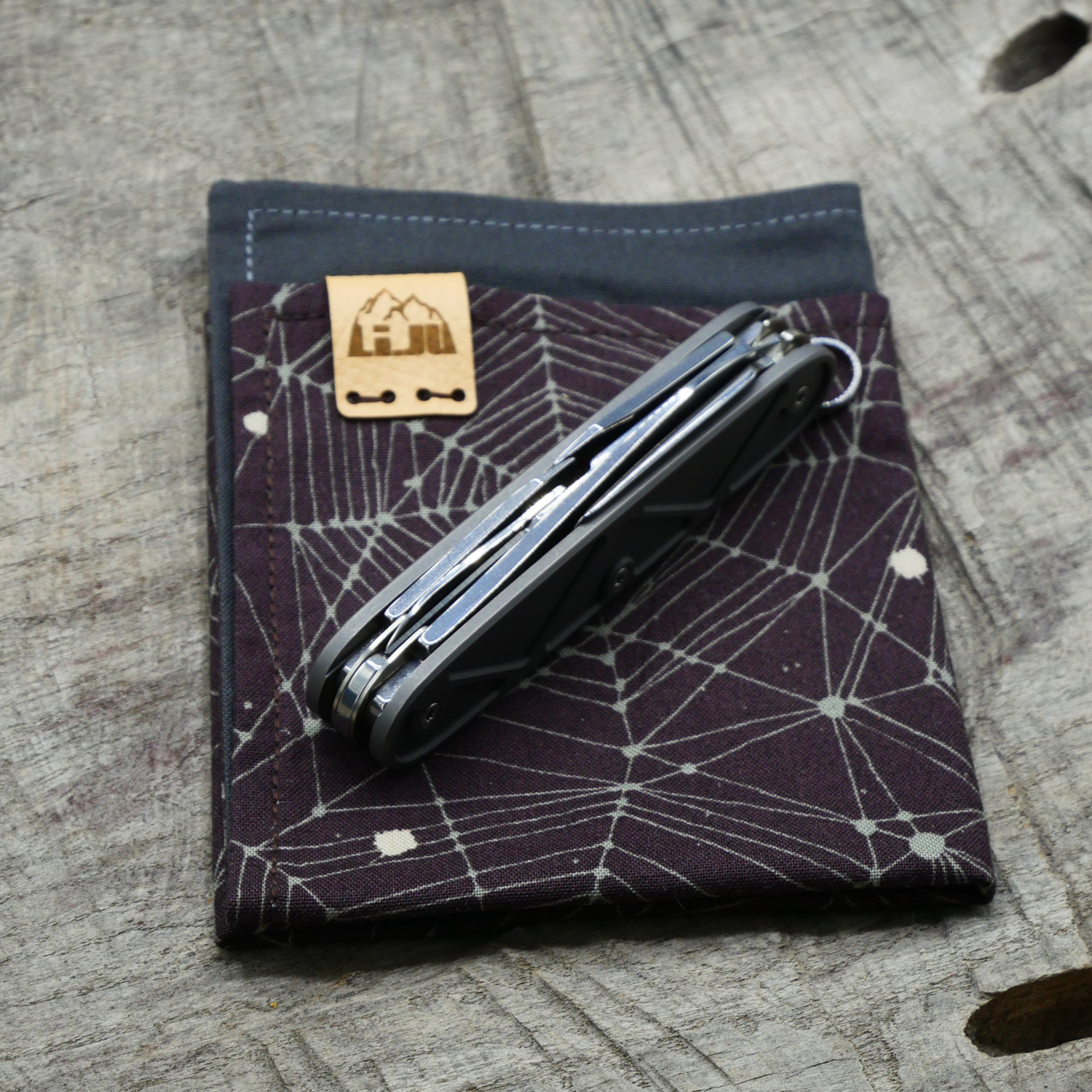 TITAN - TRIANGLE - dark wash - Griffschalen oder montiertes Taschenmesser - Titan Grade 5  (Ti 6AI 4V)  - 93mm